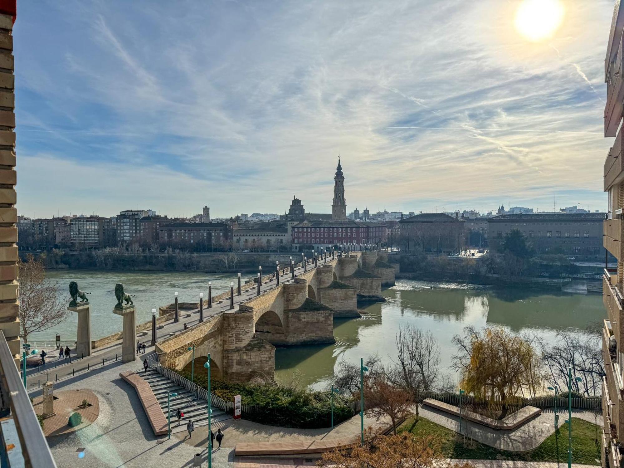 El Puente Del Pilar Comotucasa Zaragoza Exterior foto
