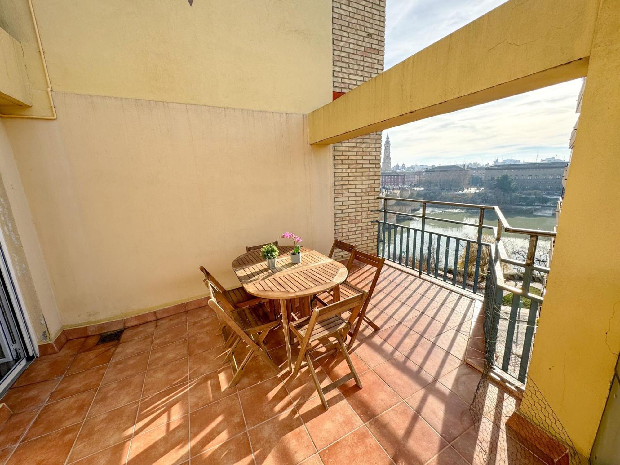 El Puente Del Pilar Comotucasa Zaragoza Exterior foto